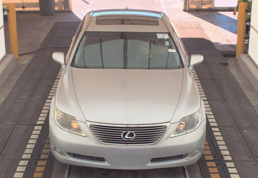 2008 Lexus LS 4th Gen - Image 7 of 12