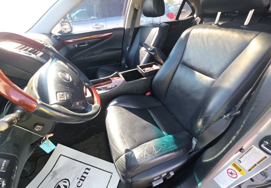 2008 Lexus LS 4th Gen - Image 9 of 12