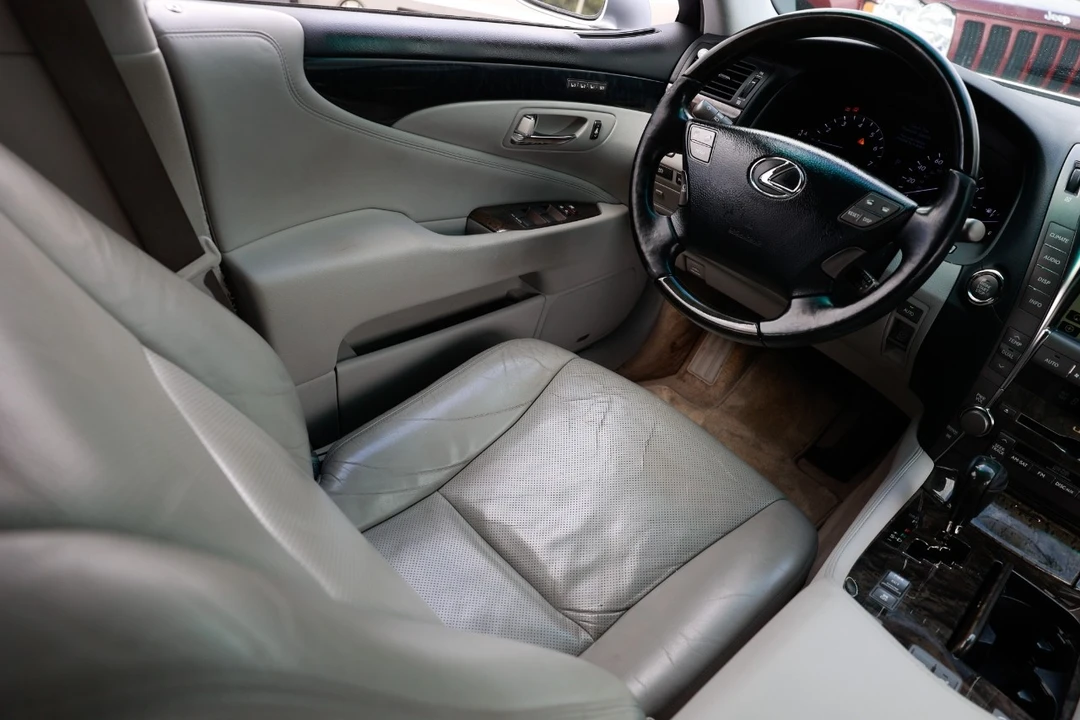 2008 Lexus LS 4th Gen - Image 20 of 21