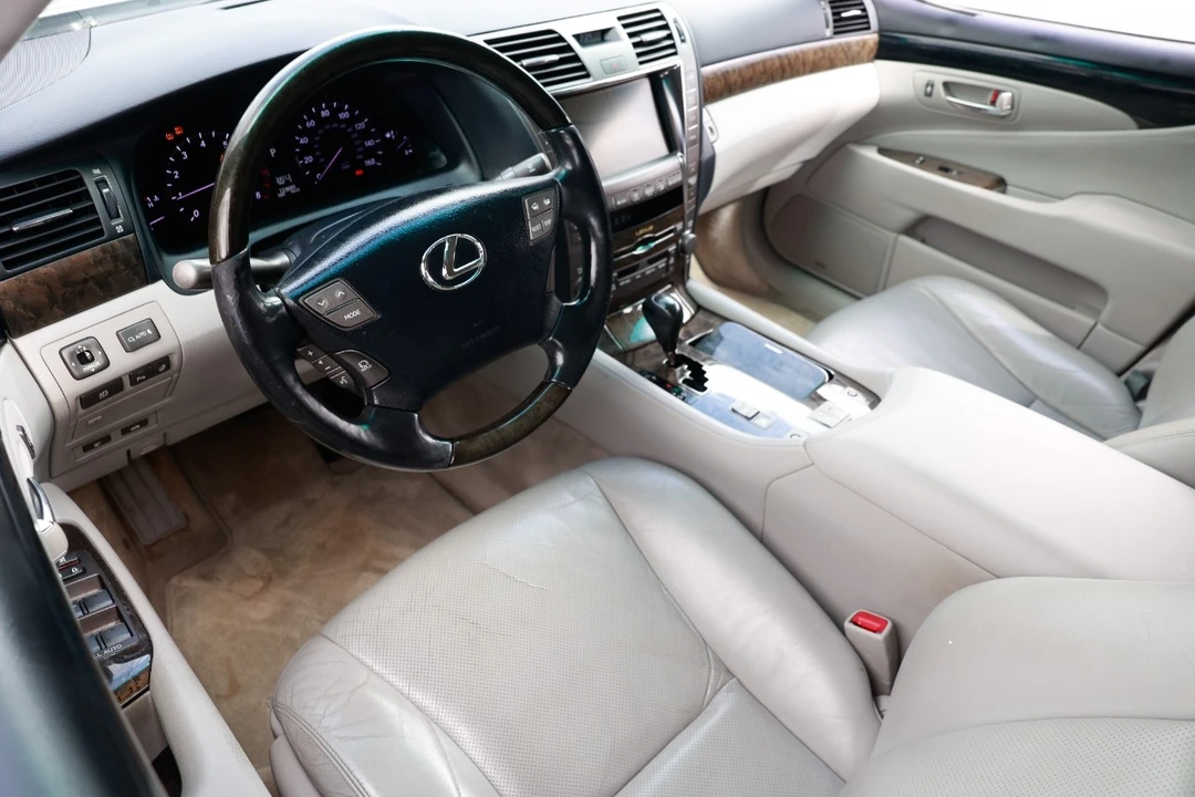 2008 Lexus LS 4th Gen - Image 4 of 12