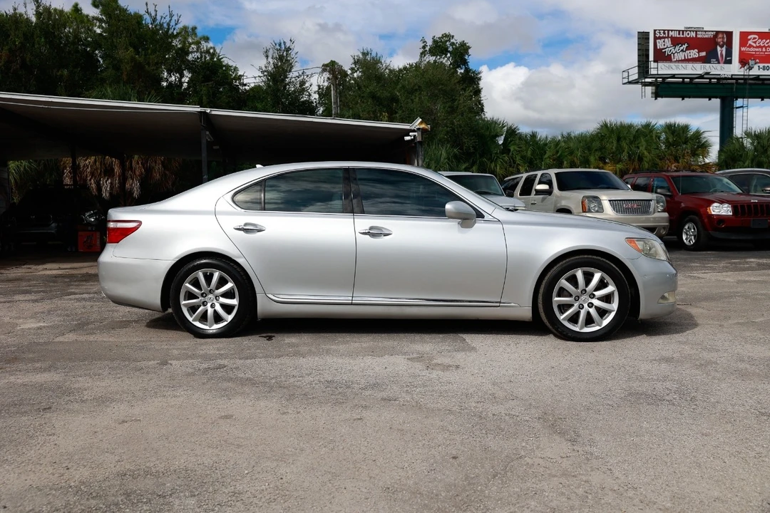2008 Lexus LS 4th Gen - Image 13 of 21