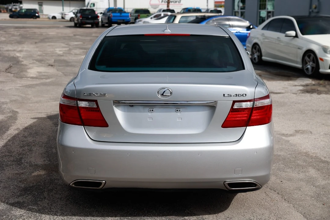 2008 Lexus LS 4th Gen - Image 9 of 12