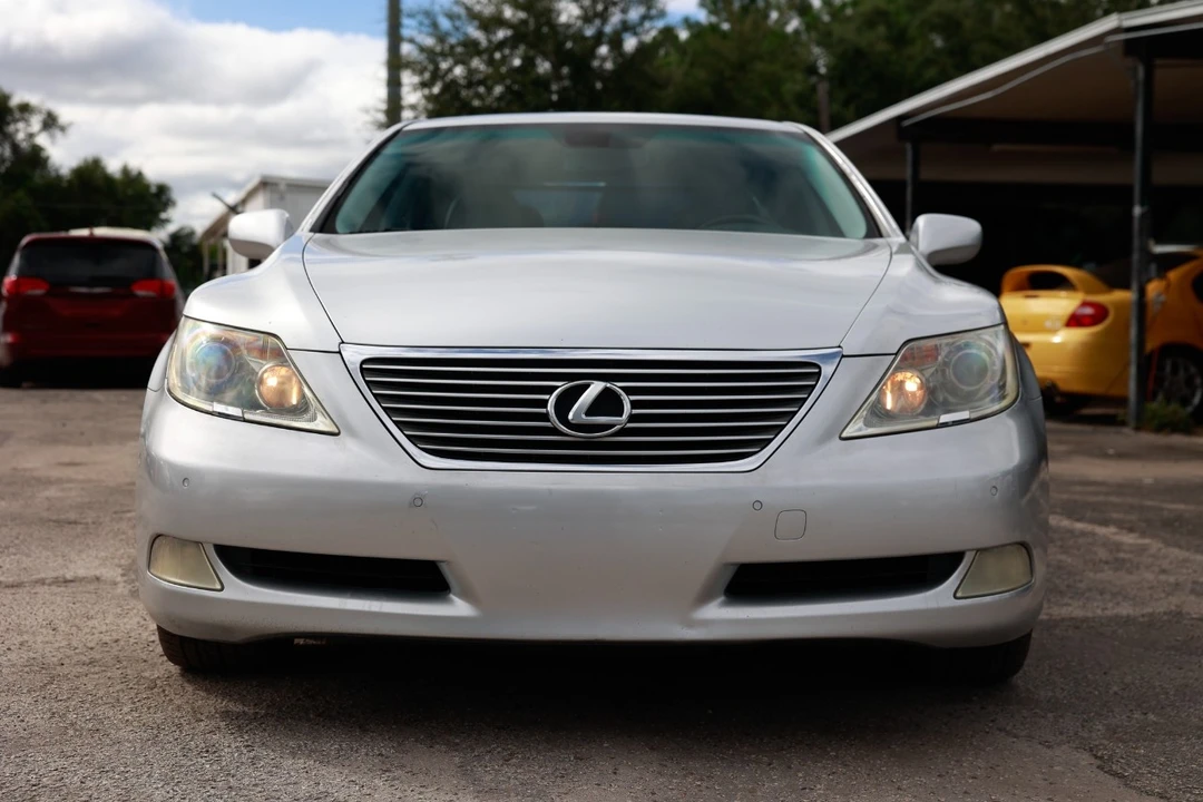 2008 Lexus LS 4th Gen - Image 17 of 21
