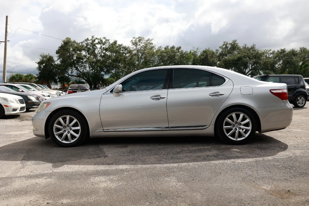 2008 Lexus LS 4th Gen - Image 3 of 12
