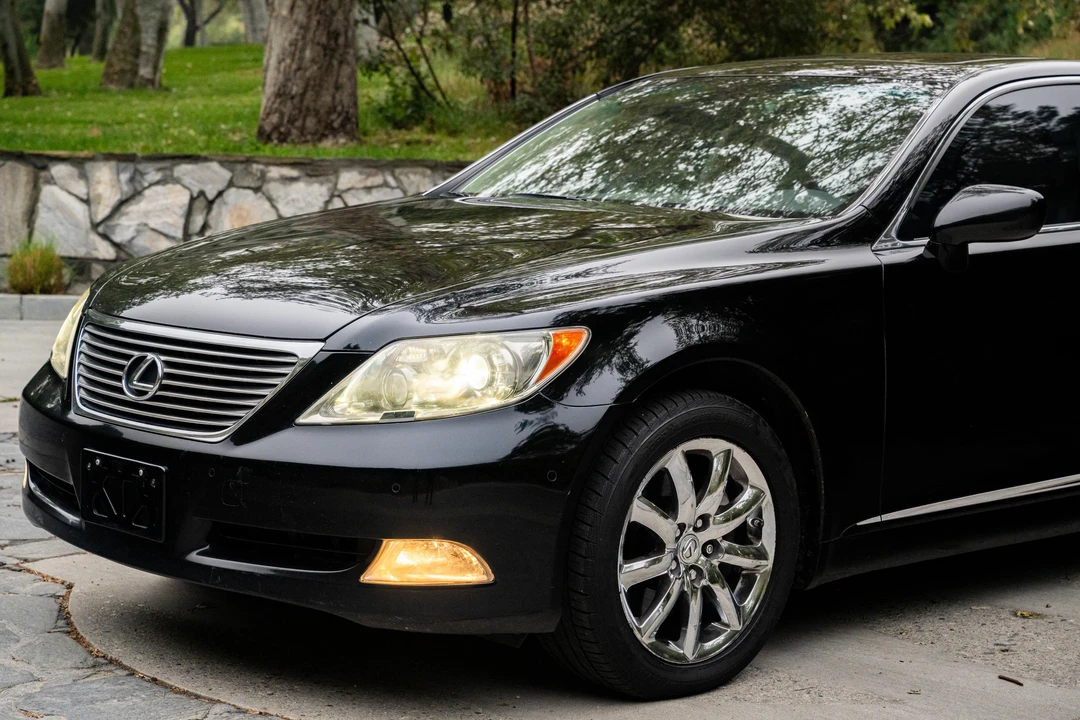 2008 Lexus LS 4th Gen - Image 28 of 31