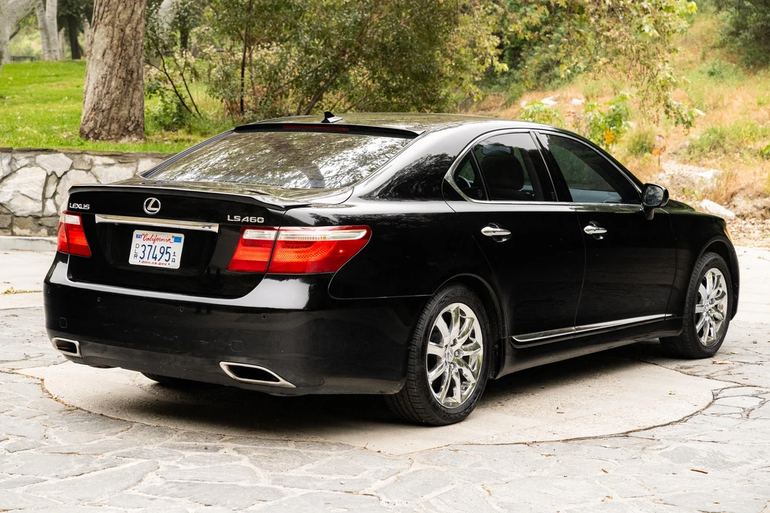 2008 Lexus LS 4th Gen - Image 14 of 31