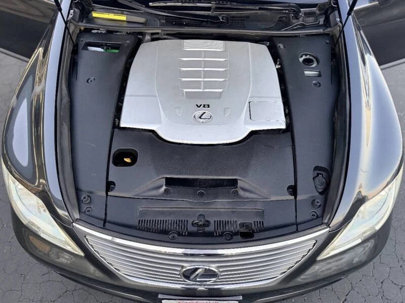 2008 Lexus LS 4th Gen - Image 18 of 19
