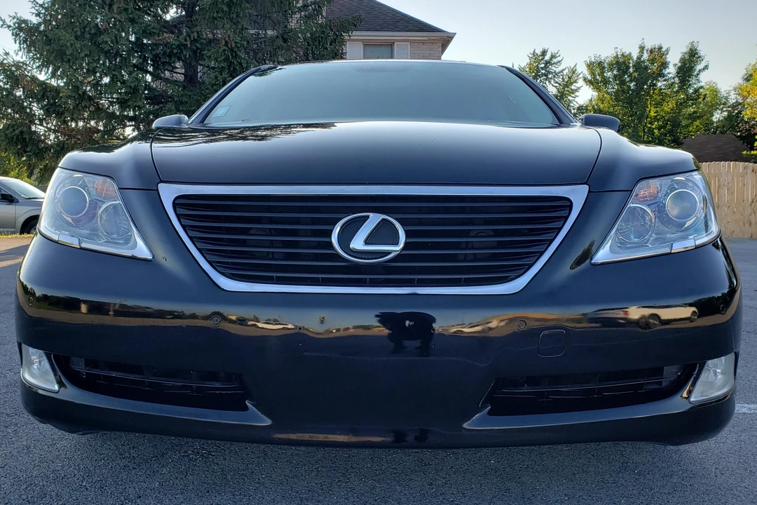 2008 Lexus LS 4th Gen - Image 2 of 31