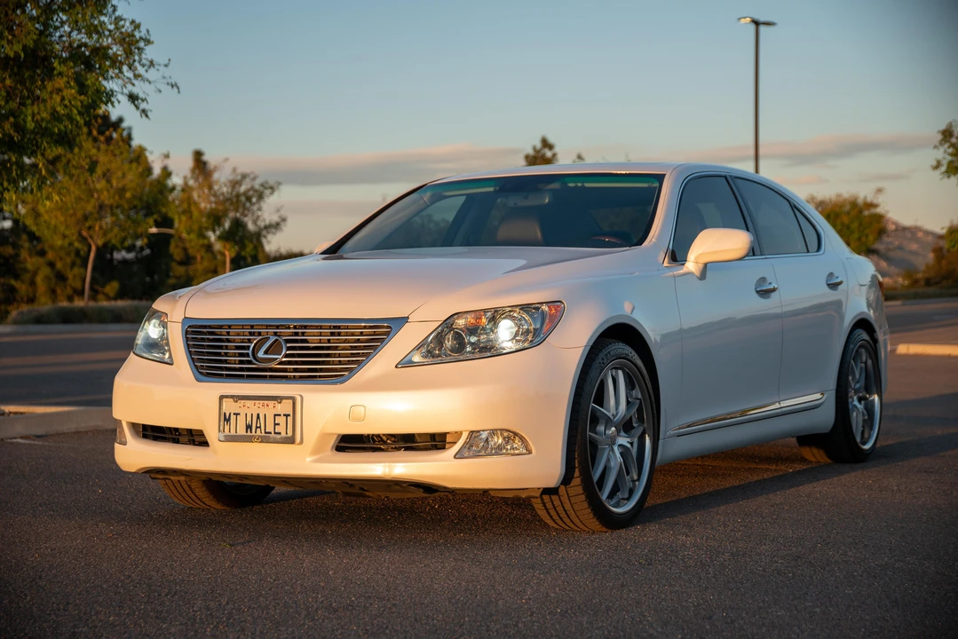 2008 Lexus LS 4th Gen - Image 7 of 31