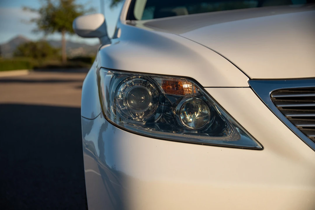 2008 Lexus LS 4th Gen - Image 29 of 31