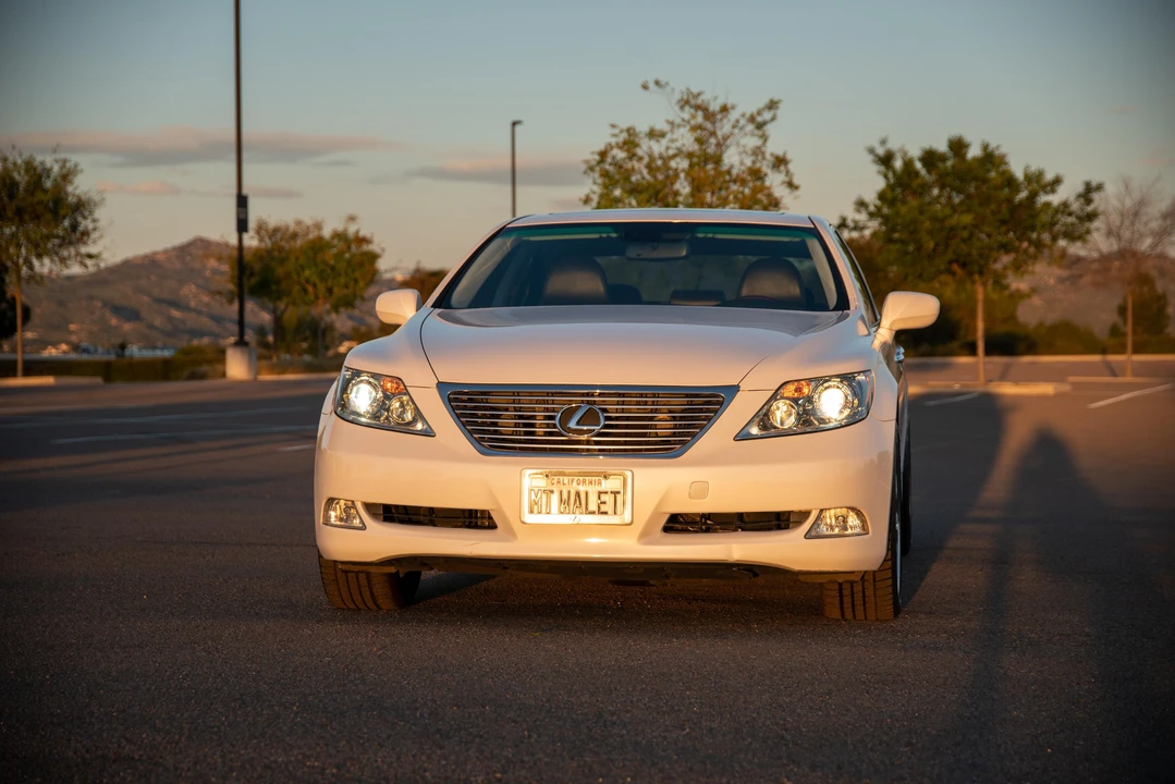 2008 Lexus LS 4th Gen - Image 6 of 31