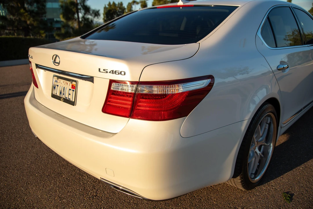 2008 Lexus LS 4th Gen - Image 26 of 31
