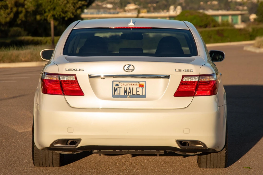 2008 Lexus LS 4th Gen - Image 5 of 31