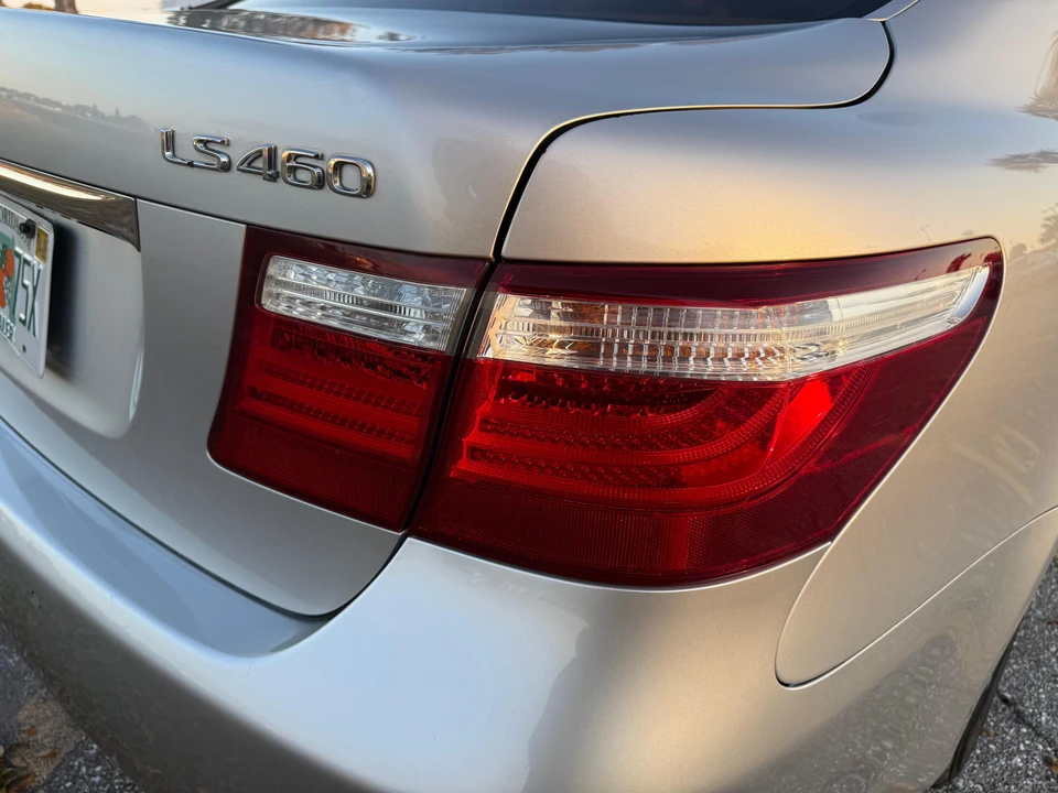 2008 Lexus LS 4th Gen - Image 26 of 31