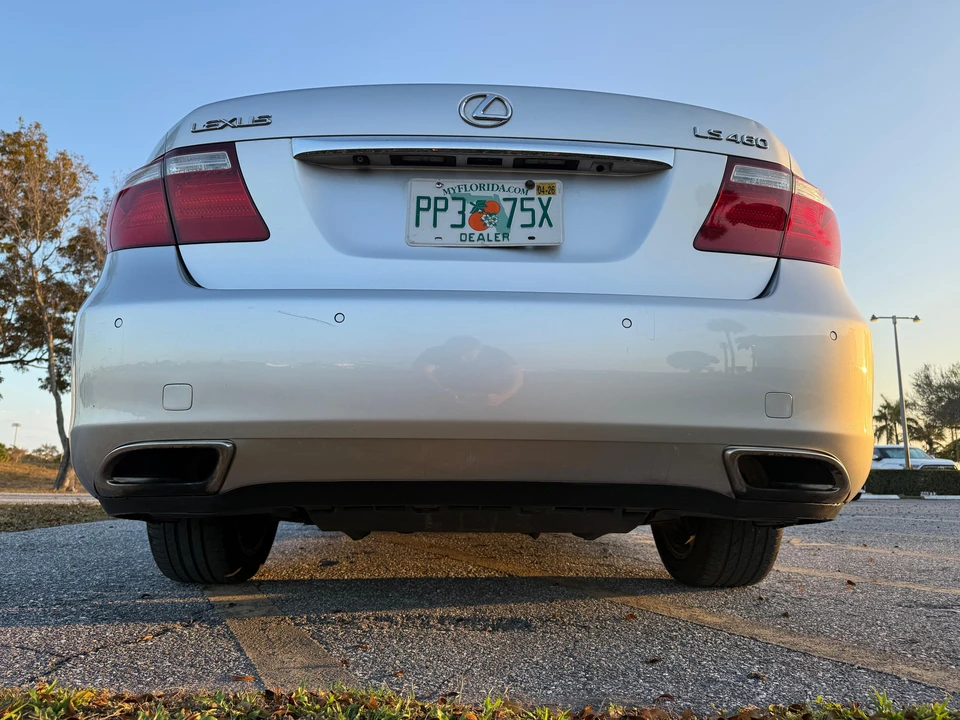 2008 Lexus LS 4th Gen - Image 12 of 31