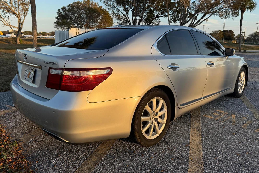 2008 Lexus LS 4th Gen - Image 4 of 31