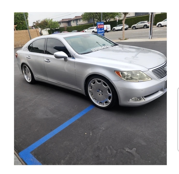 2008 Lexus LS 4th Gen - Image 2 of 8