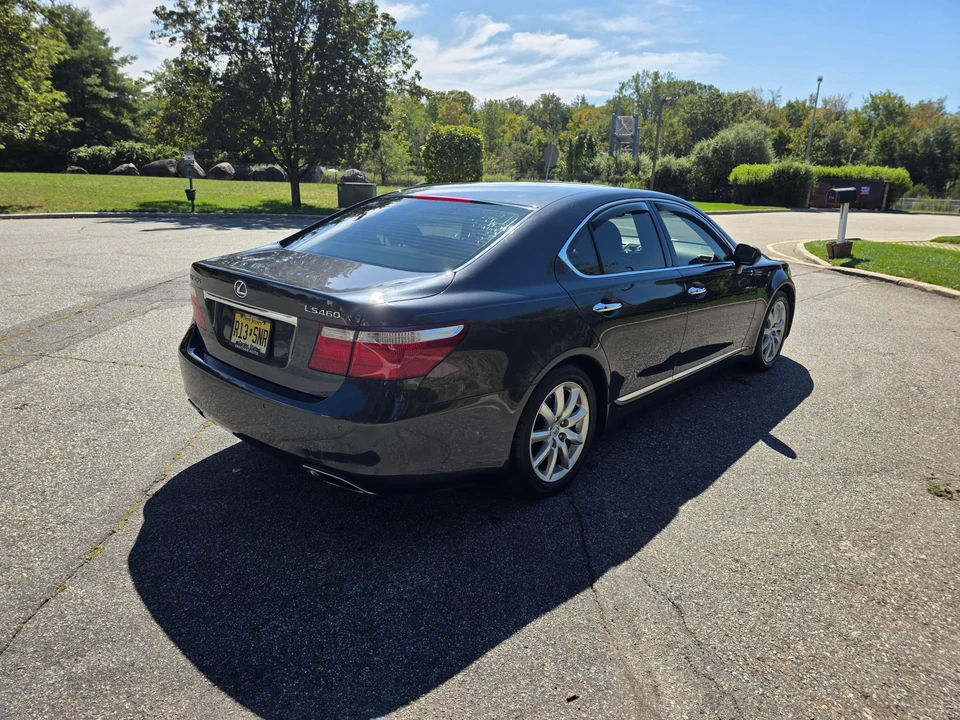 2008 Lexus LS 4th Gen - Image 11 of 31