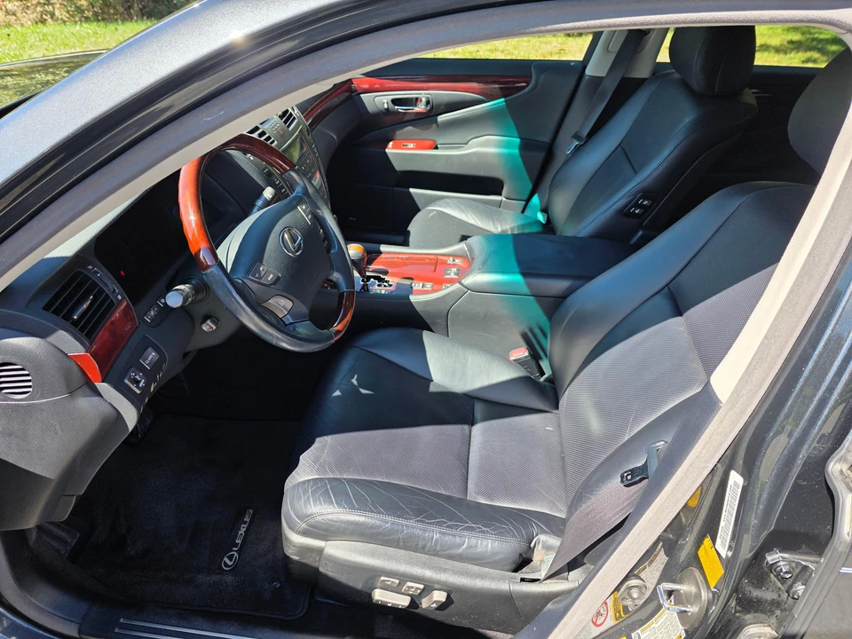 2008 Lexus LS 4th Gen - Image 31 of 31