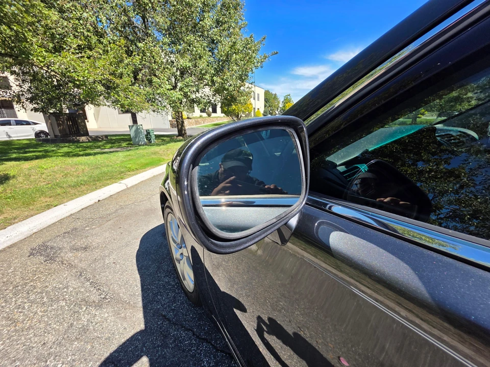 2008 Lexus LS 4th Gen - Image 17 of 31