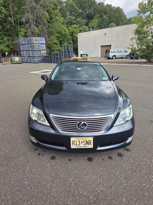 2008 Lexus LS 4th Gen - Image 6 of 31