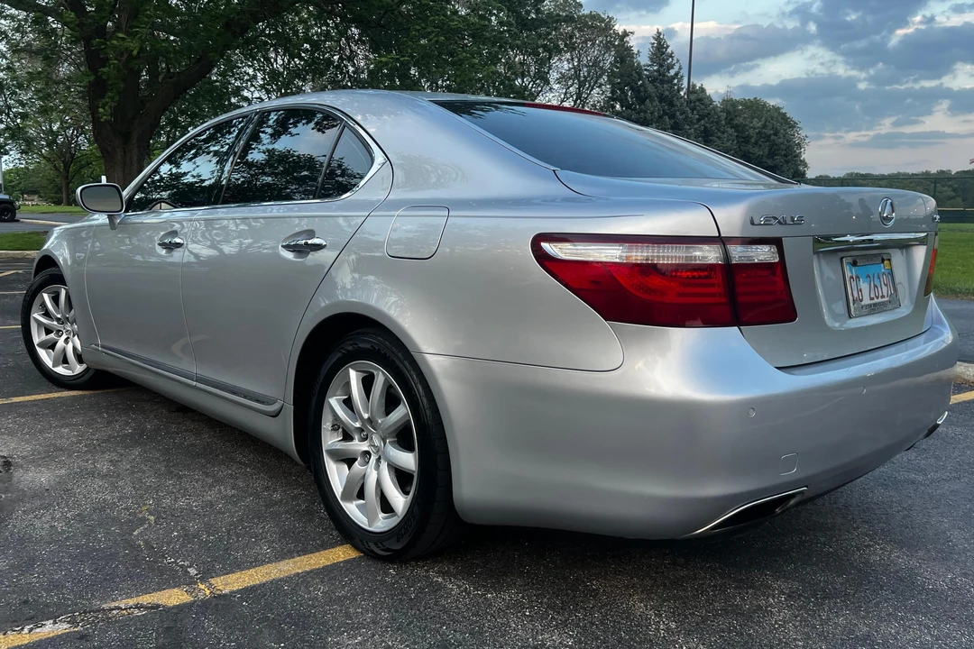 2008 Lexus LS 4th Gen - Image 4 of 31
