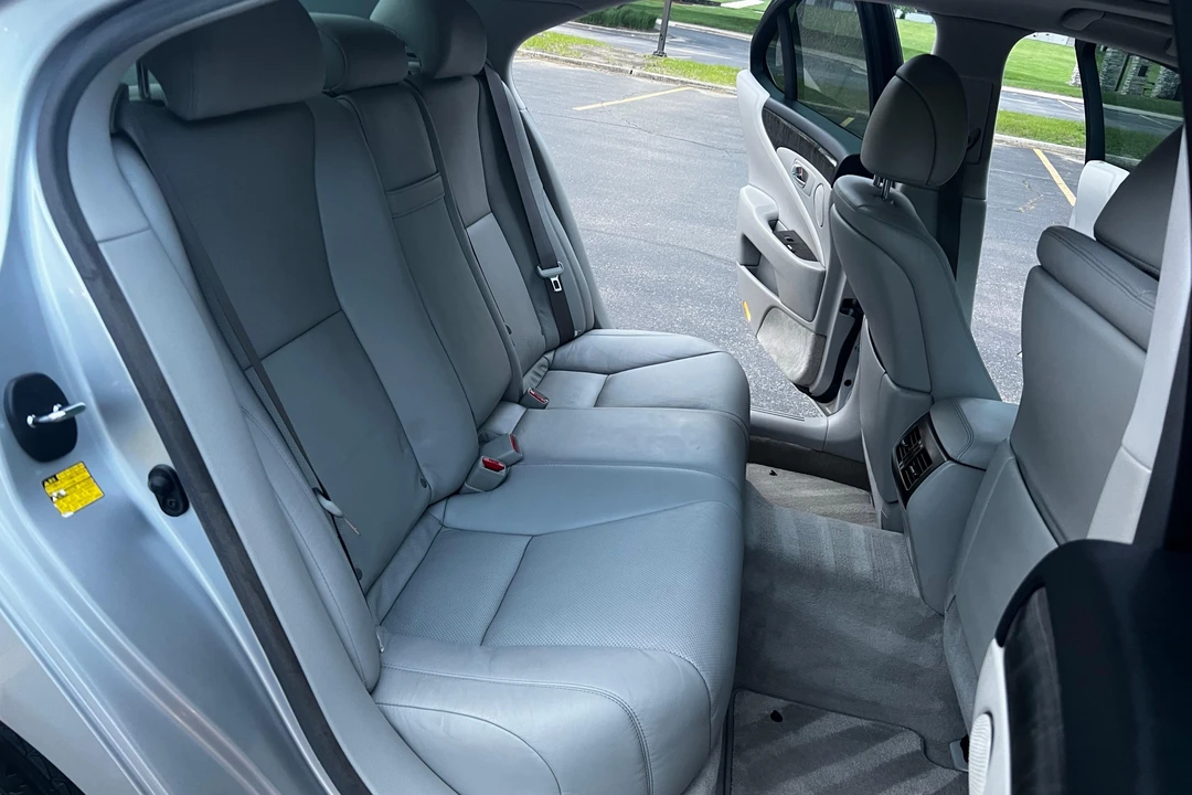 2008 Lexus LS 4th Gen - Image 30 of 31