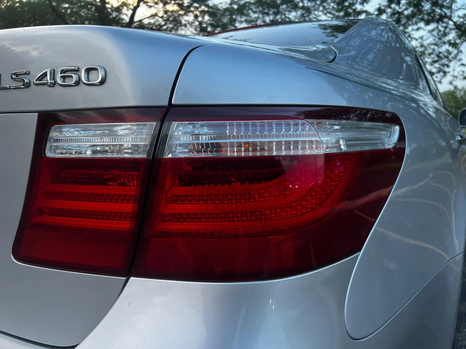2008 Lexus LS 4th Gen - Image 14 of 31