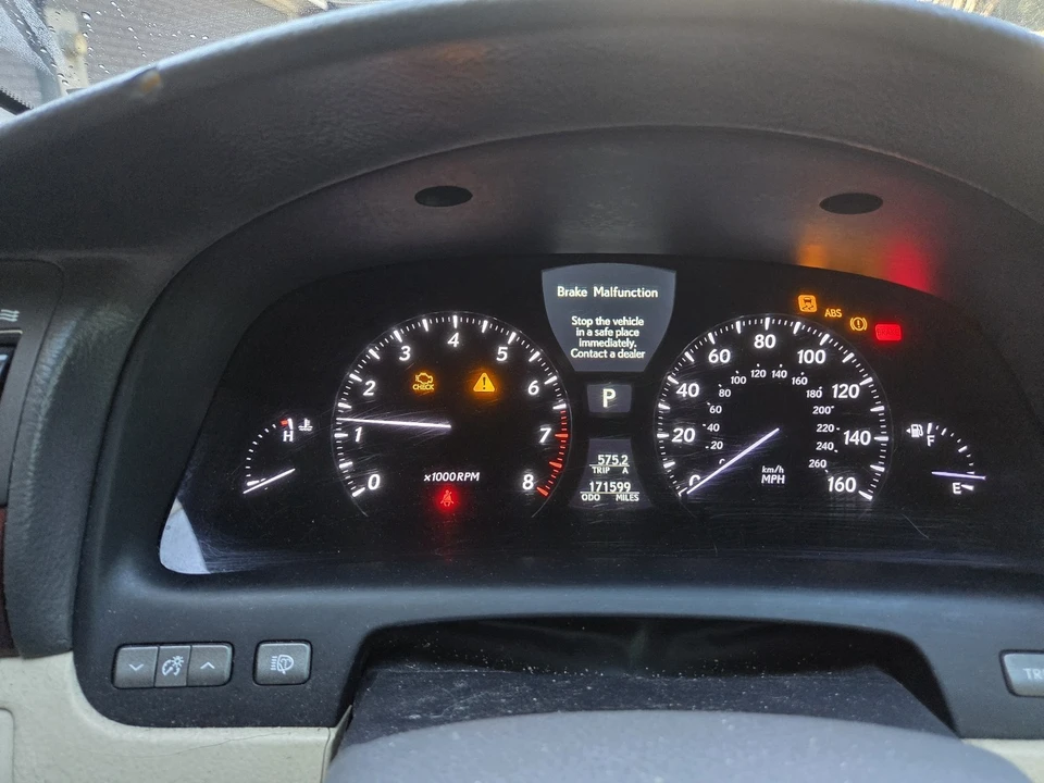 2008 Lexus LS 4th Gen - Image 14 of 15