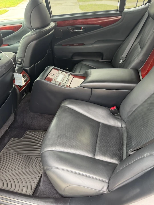 2008 Lexus LS 4th Gen - Image 31 of 31