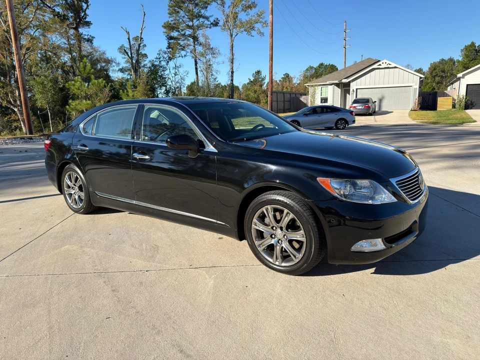 2008 Lexus LS 4th Gen - Image 13 of 31