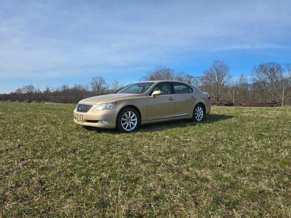 2008 Lexus LS 4th Gen - Image 9 of 31