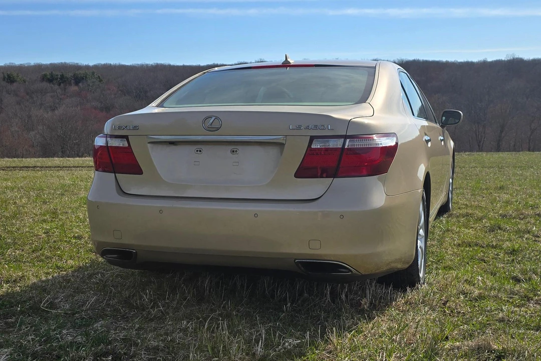 2008 Lexus LS 4th Gen - Image 14 of 31