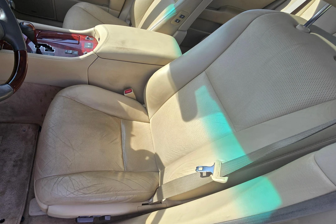 2008 Lexus LS 4th Gen - Image 27 of 31