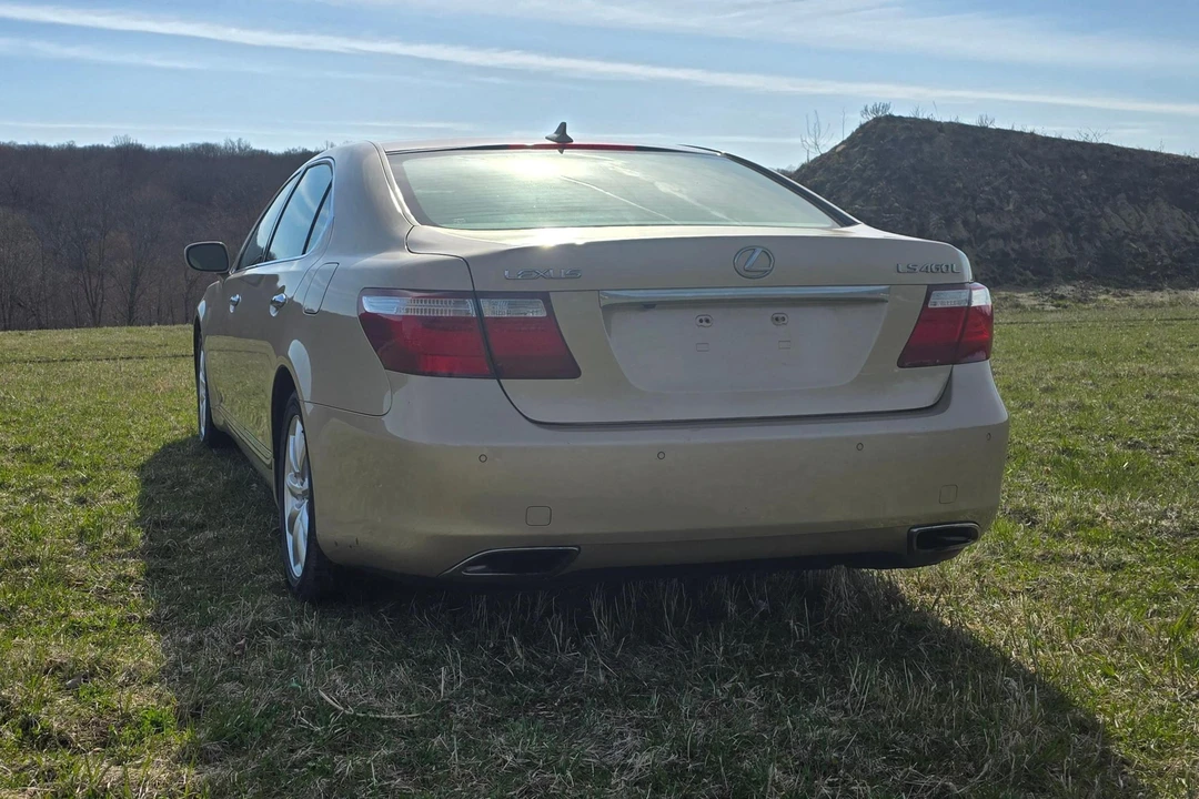 2008 Lexus LS 4th Gen - Image 5 of 31