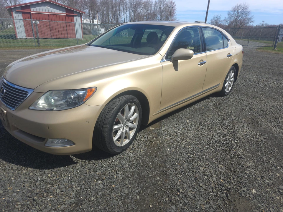2008 Lexus LS 4th Gen - Image 8 of 31
