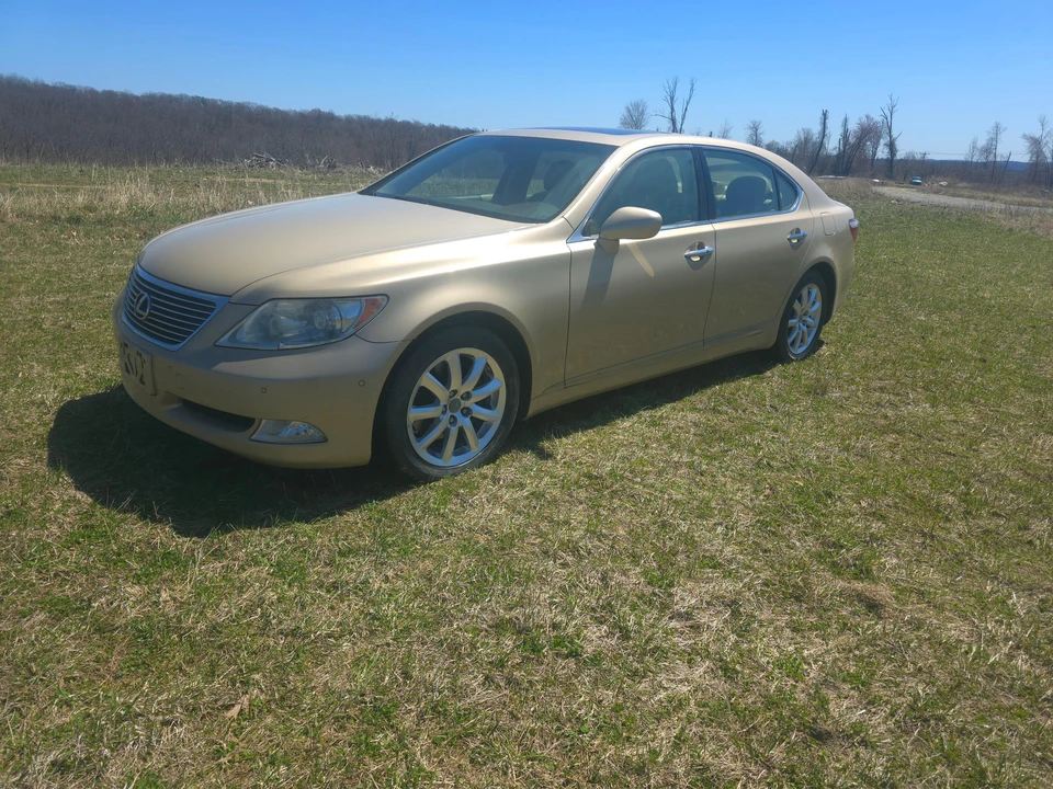 2008 Lexus LS 4th Gen - Image 10 of 31