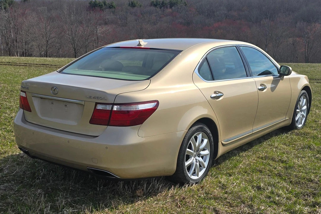 2008 Lexus LS 4th Gen - Image 4 of 31