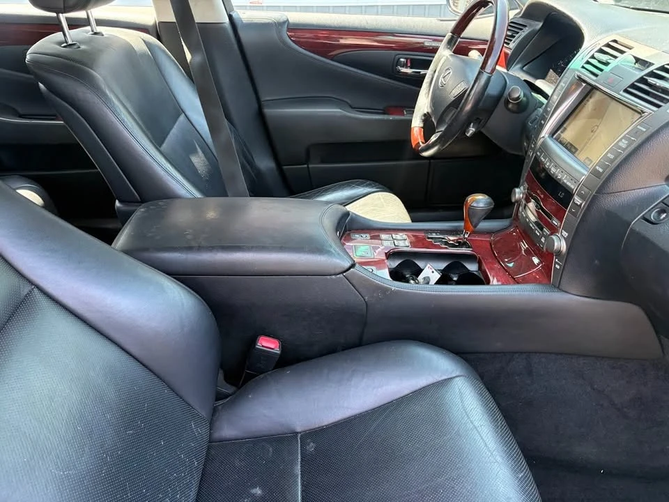 2008 Lexus LS 4th Gen - Image 9 of 17