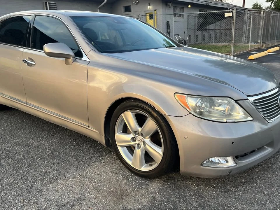 2008 Lexus LS 4th Gen - Image 3 of 13