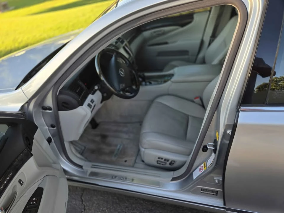 2008 Lexus LS 4th Gen - Image 8 of 13