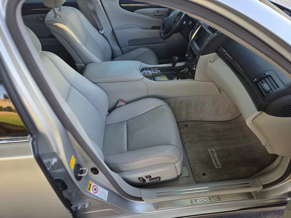 2008 Lexus LS 4th Gen - Image 6 of 13