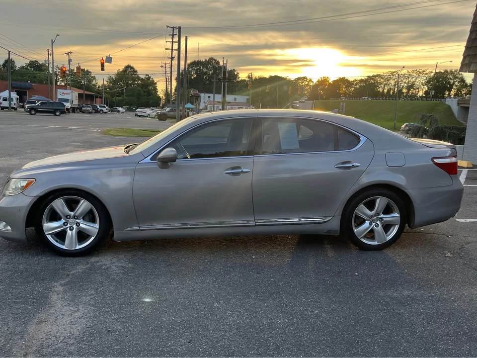 2008 Lexus LS 4th Gen - Image 6 of 13