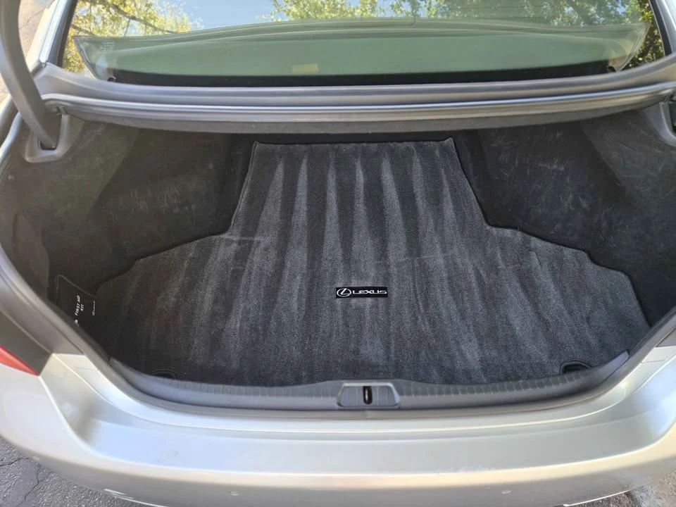 2008 Lexus LS 4th Gen - Image 10 of 13