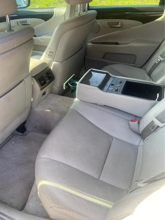 2008 Lexus LS 4th Gen - Image 5 of 6