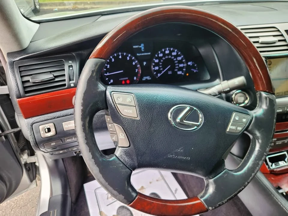 2008 Lexus LS 4th Gen - Image 12 of 14