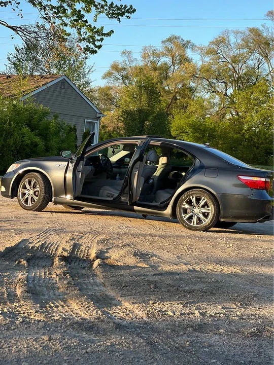 2008 Lexus LS 4th Gen - Image 3 of 20