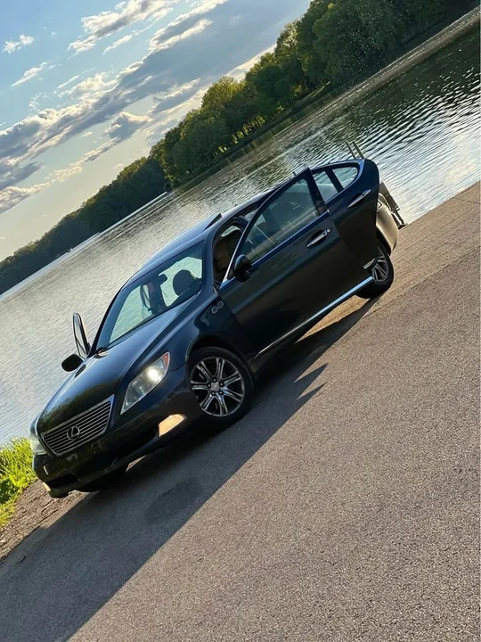 2008 Lexus LS 4th Gen - Image 8 of 20
