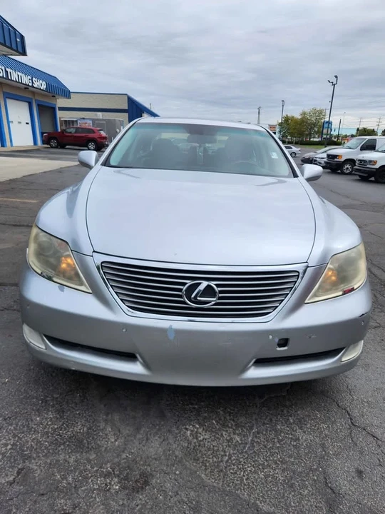 2008 Lexus LS 4th Gen - Image 2 of 15