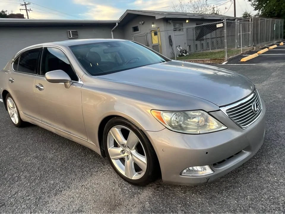 2008 Lexus LS 4th Gen - Image 2 of 13